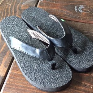 SANUK FLIP FLOPS ☀️☀️☀️